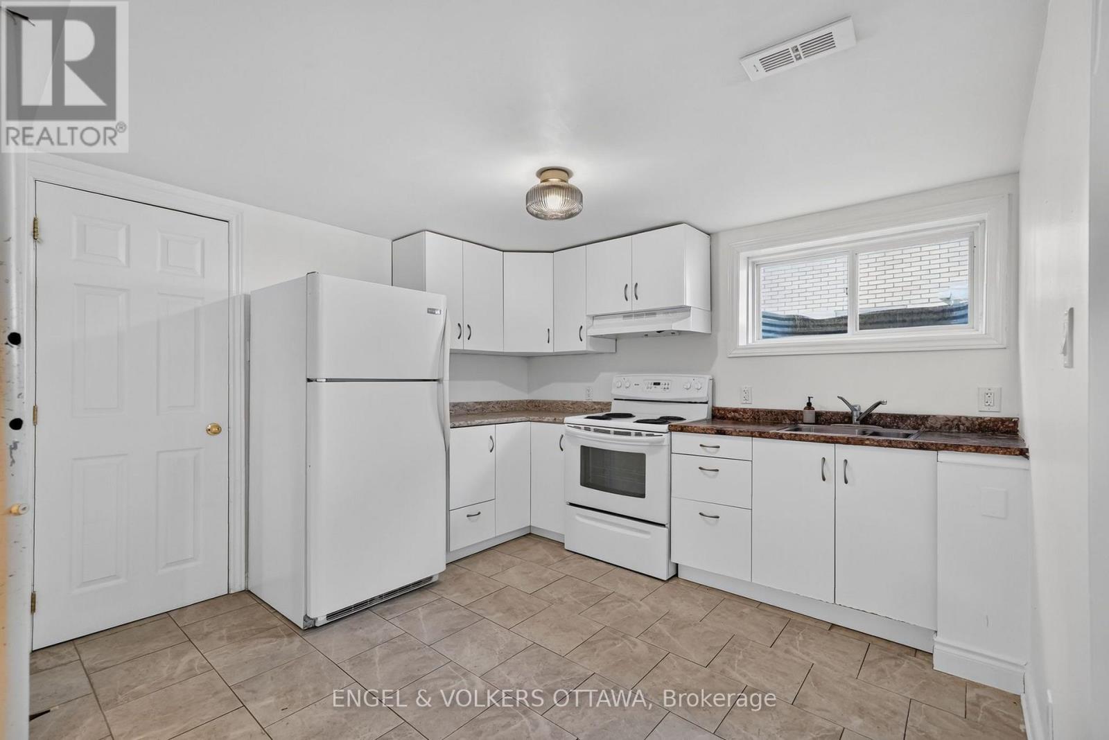 793 TROJAN AVENUE - 25