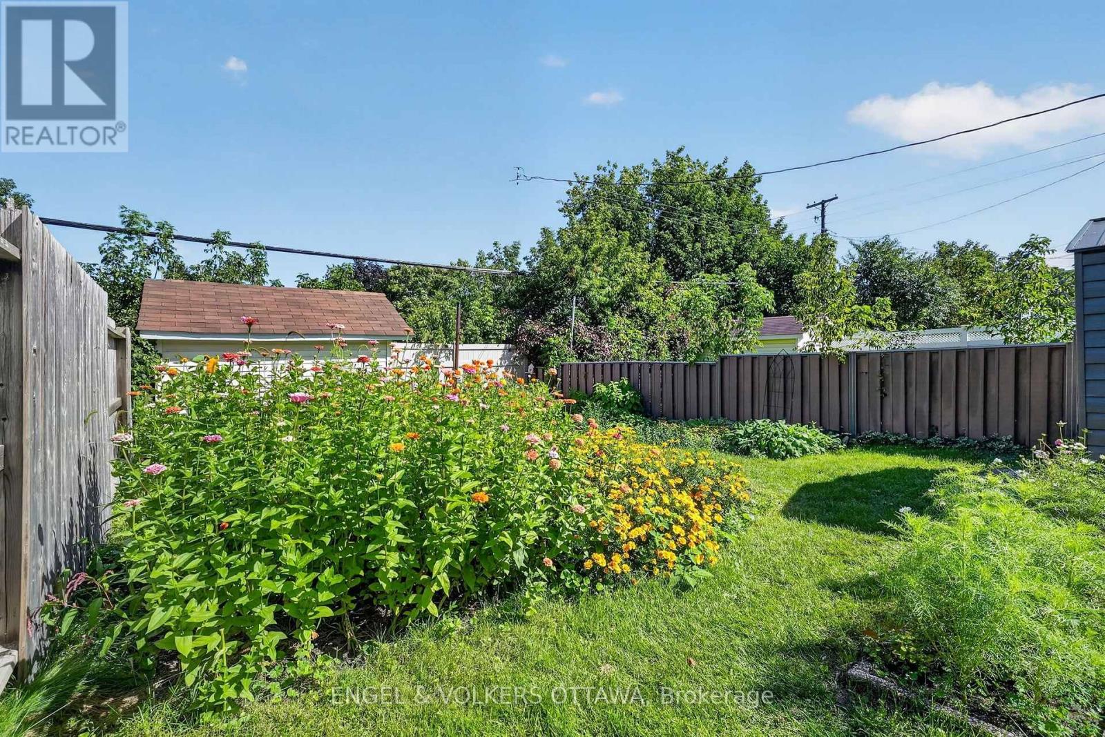 793 TROJAN AVENUE - Image 31