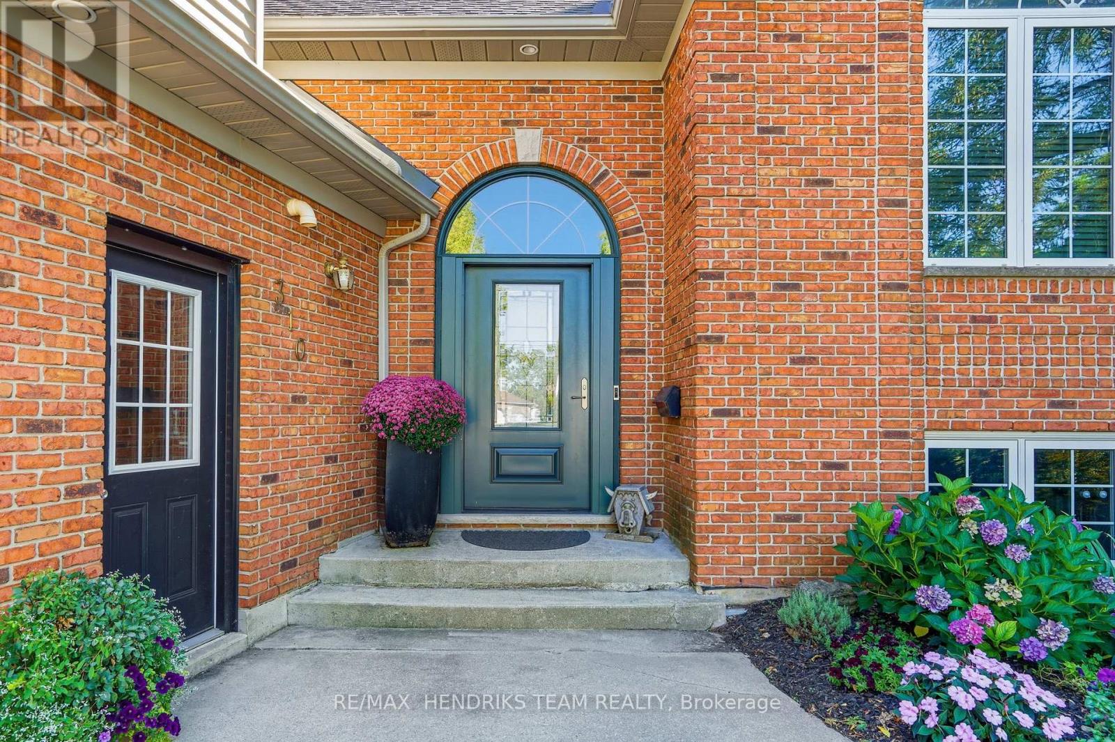 310 AQUEDUCT STREET, Welland (N. Welland) — photo 3