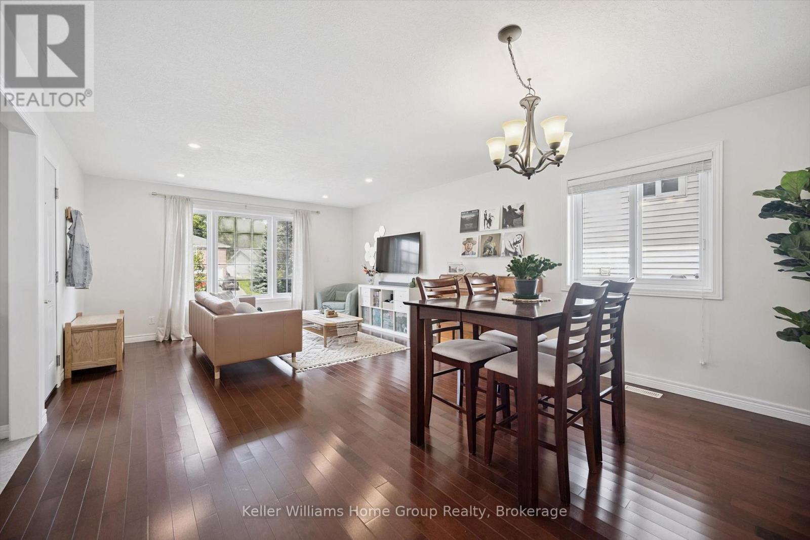 177 EASTFOREST TRAIL - Image 11
