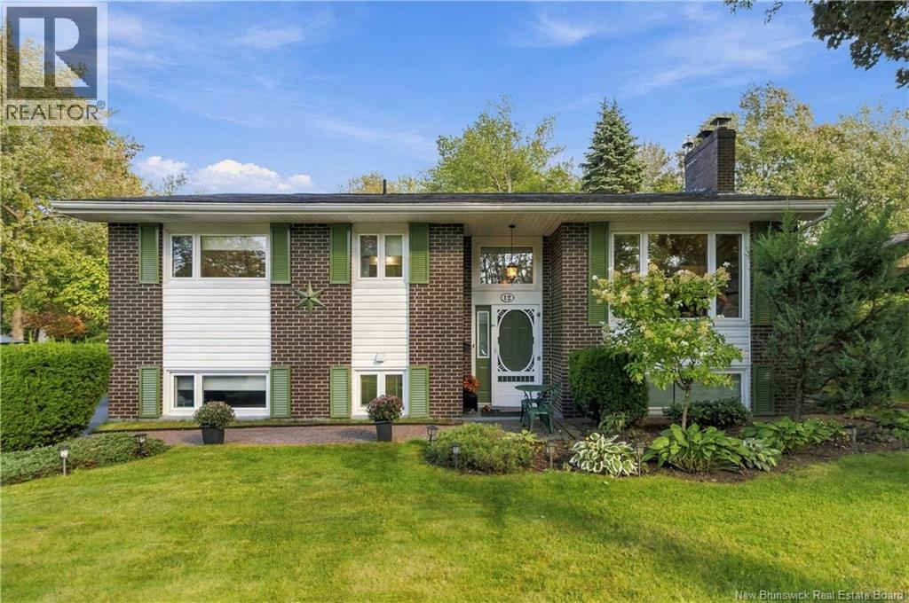 12 Chandler Crescent - 1