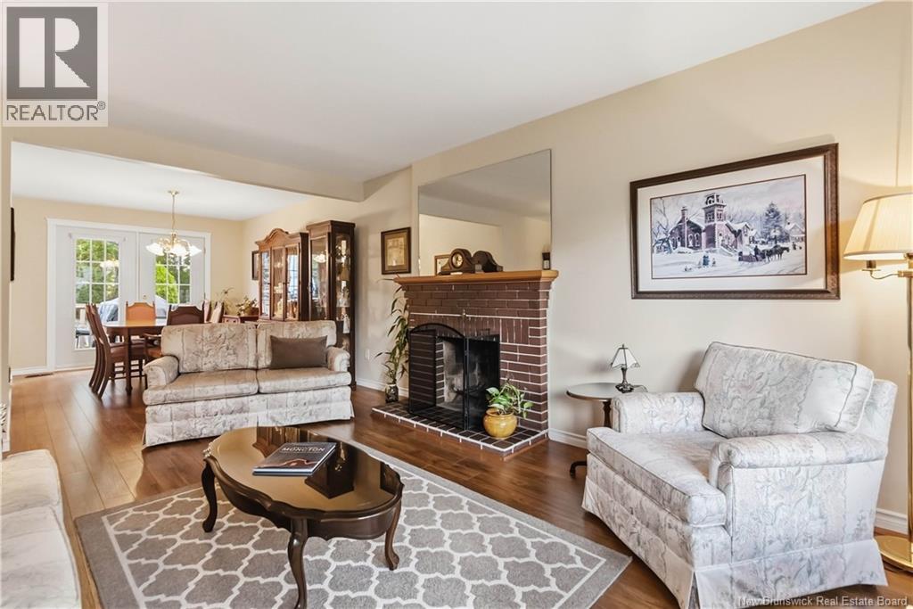12 Chandler Crescent - 11