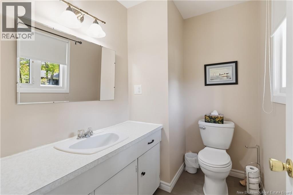 12 Chandler Crescent - 17