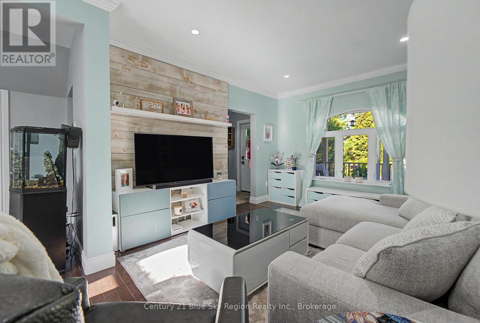 633 BELL STREET, North Bay (West End) — photo 6