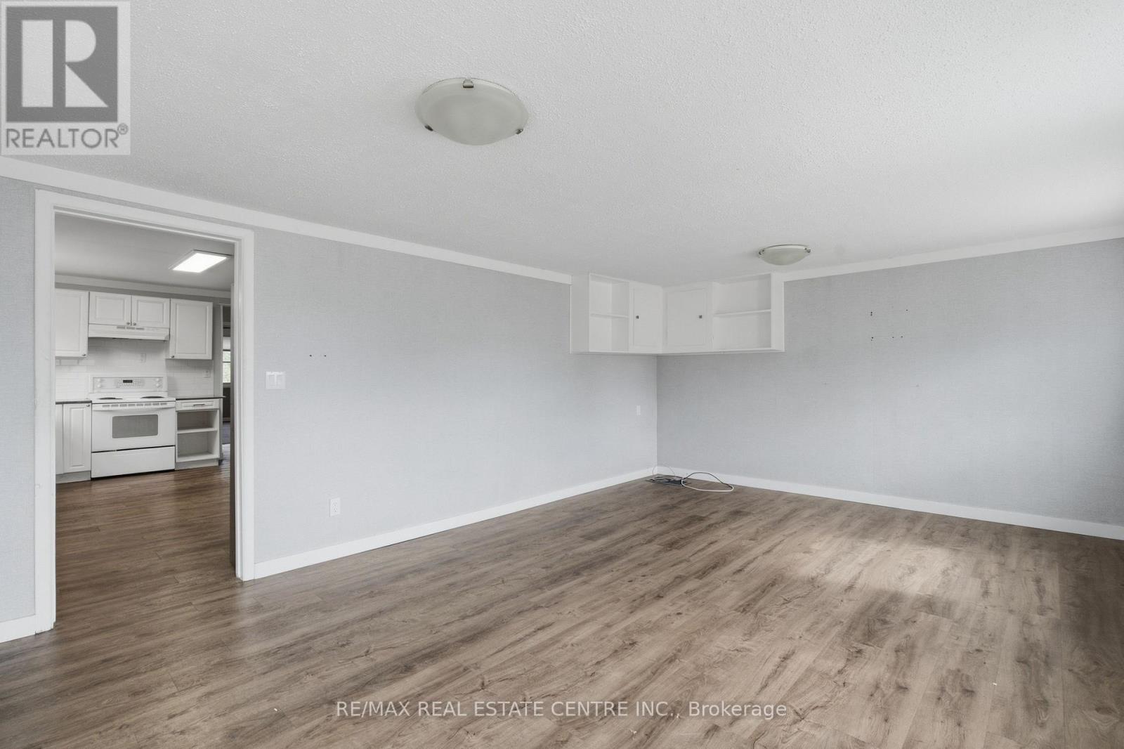 67 CLARENCE STREET - 5