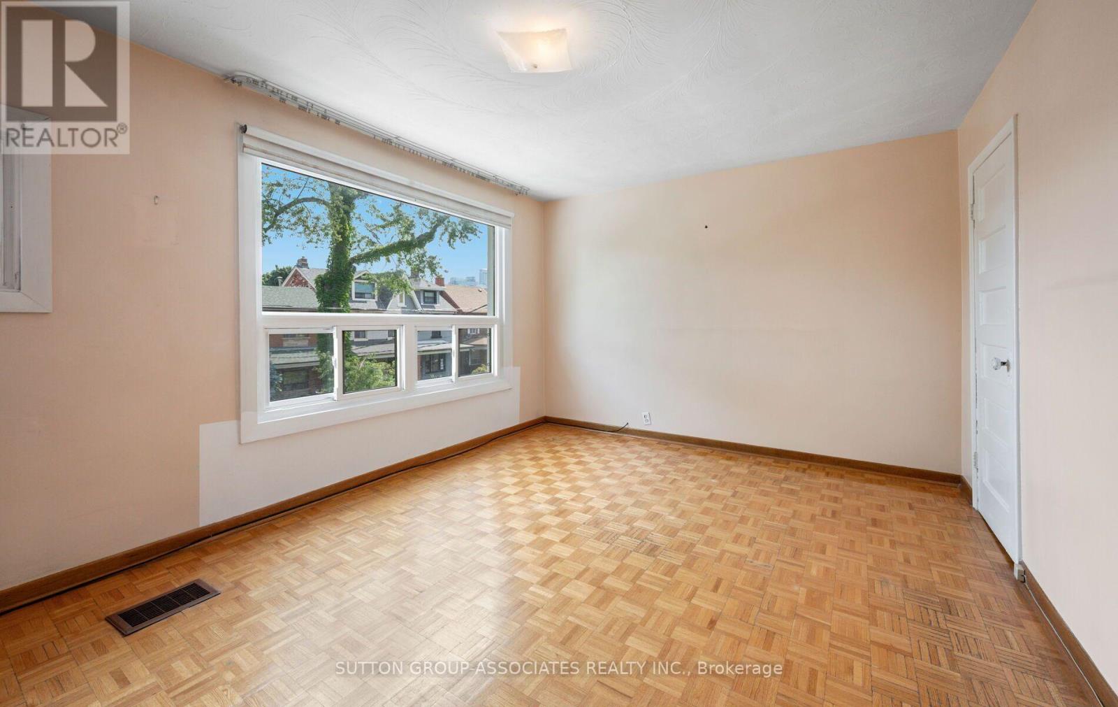 144 BELLWOODS AVENUE - 19