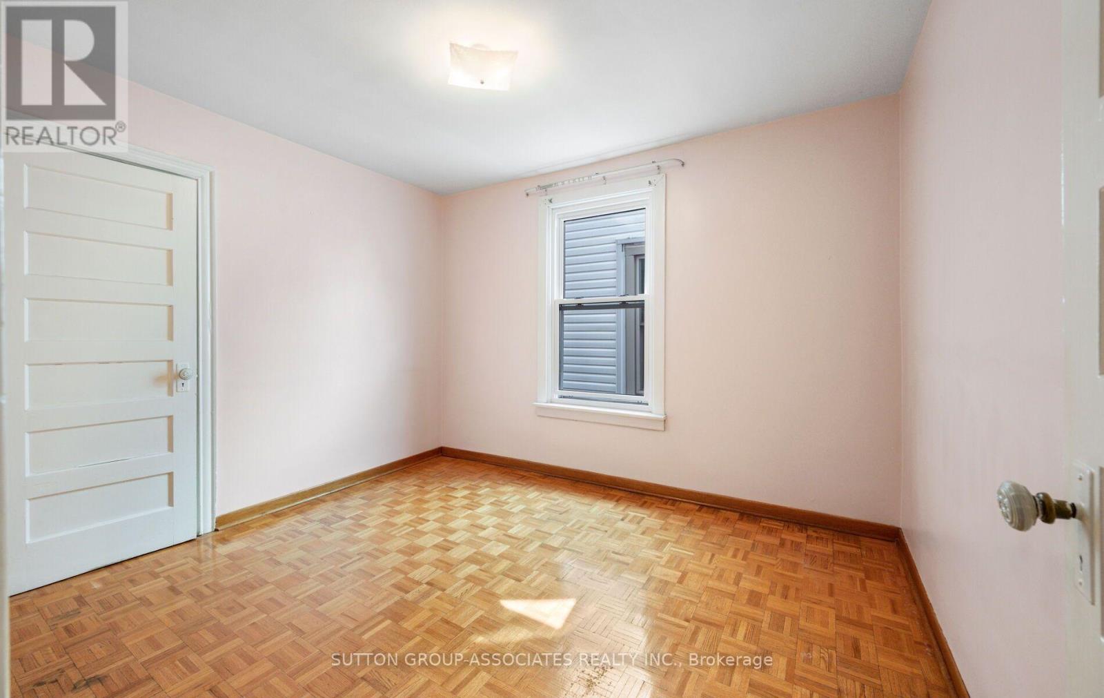 144 BELLWOODS AVENUE - 22