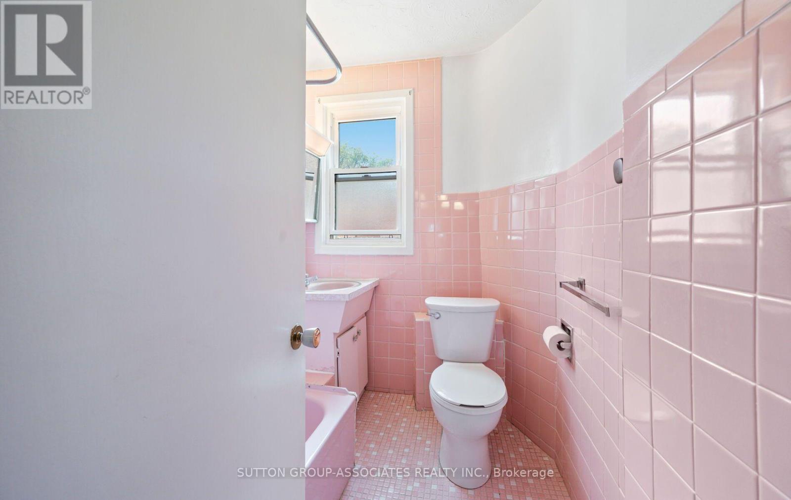 144 BELLWOODS AVENUE - 26