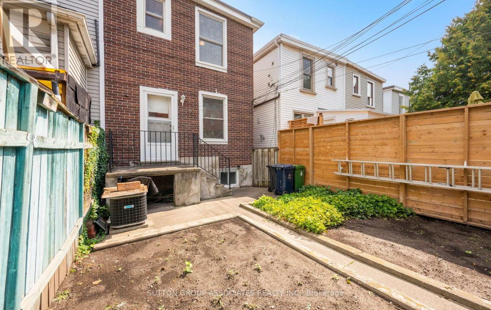144 BELLWOODS AVENUE - Image 30