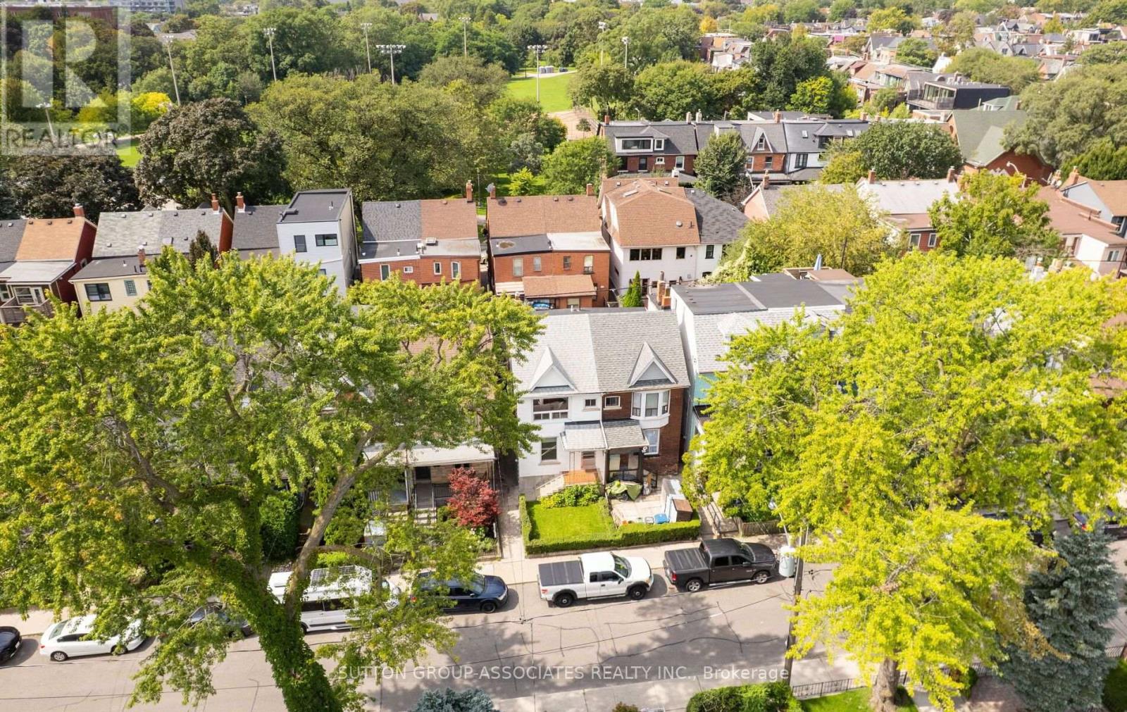144 BELLWOODS AVENUE - Image 33