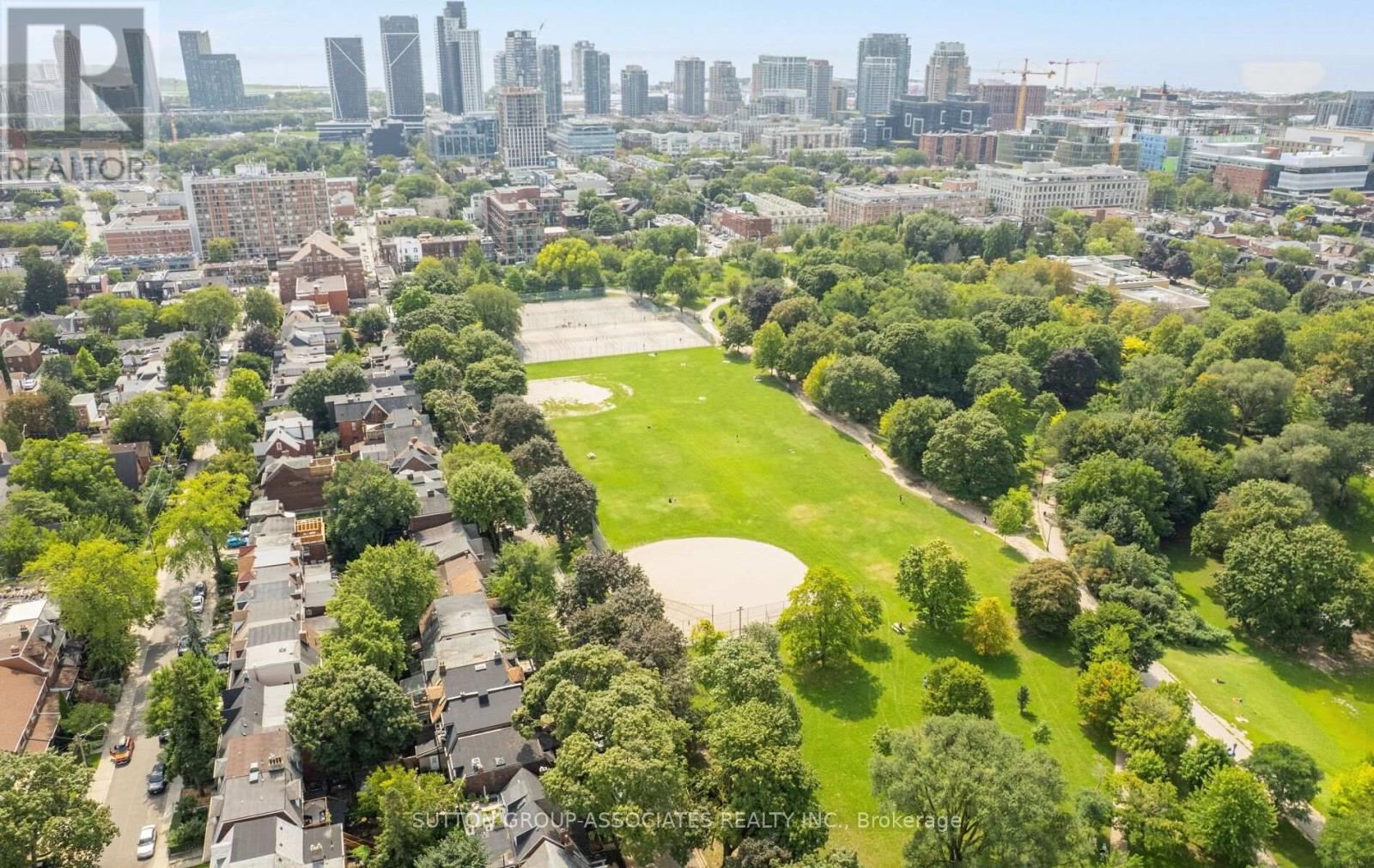144 BELLWOODS AVENUE - 35
