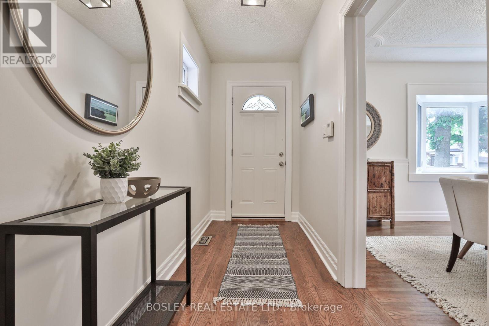 24 WHITEWOOD ROAD, Toronto (Mount Pleasant East) — photo 2