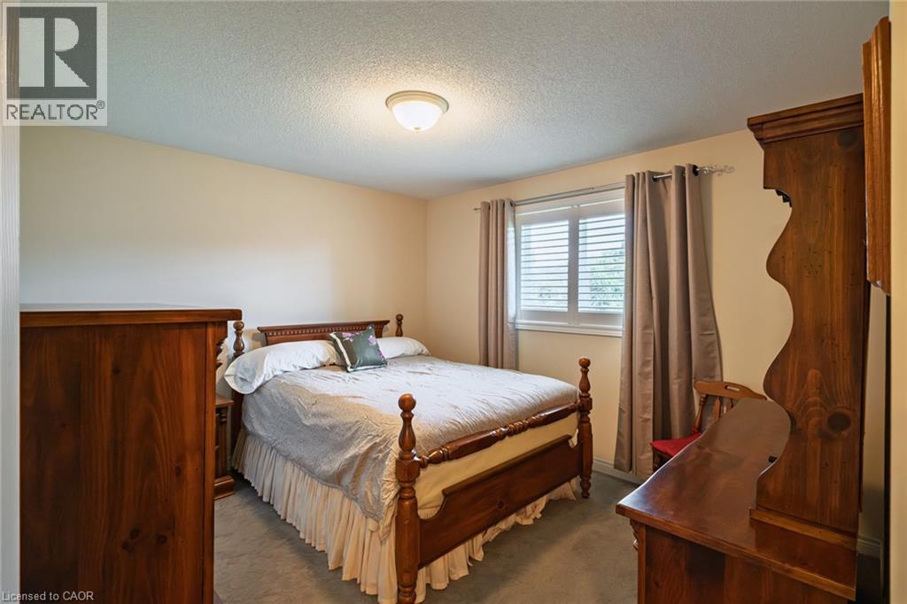 13 COASTAL Court - 16