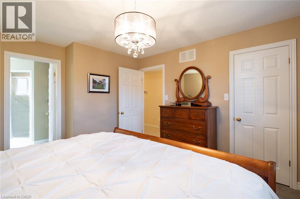 13 COASTAL Court - Image 20