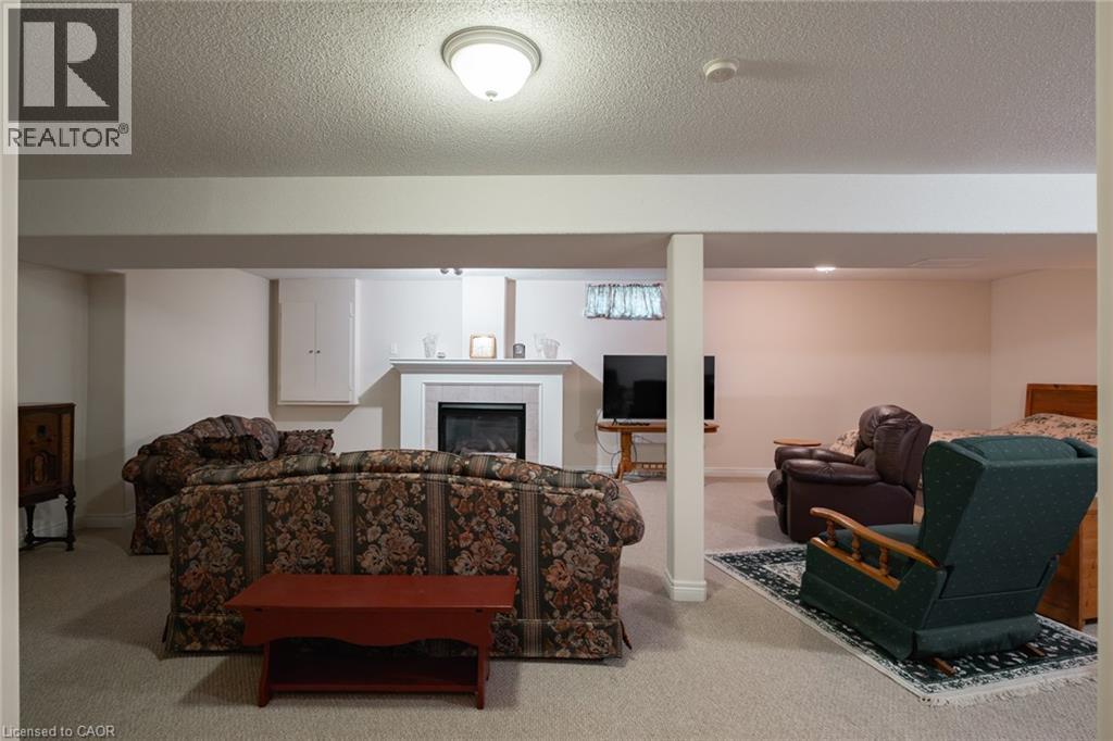 13 COASTAL Court - 24
