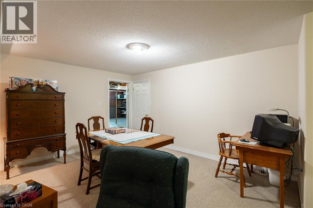 13 COASTAL Court - 28