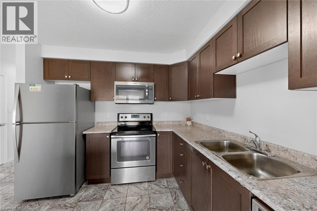 73 GRAND FLATS Trail, Kitchener — photo 9