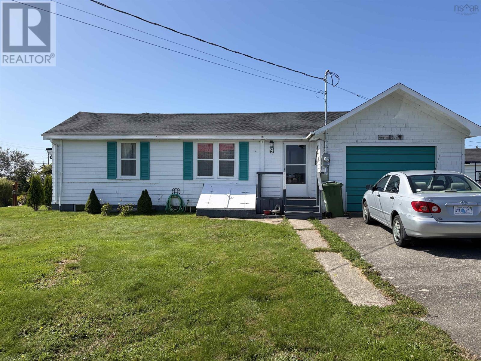 9 Stoddart Drive, Clark's Harbour — photo 1