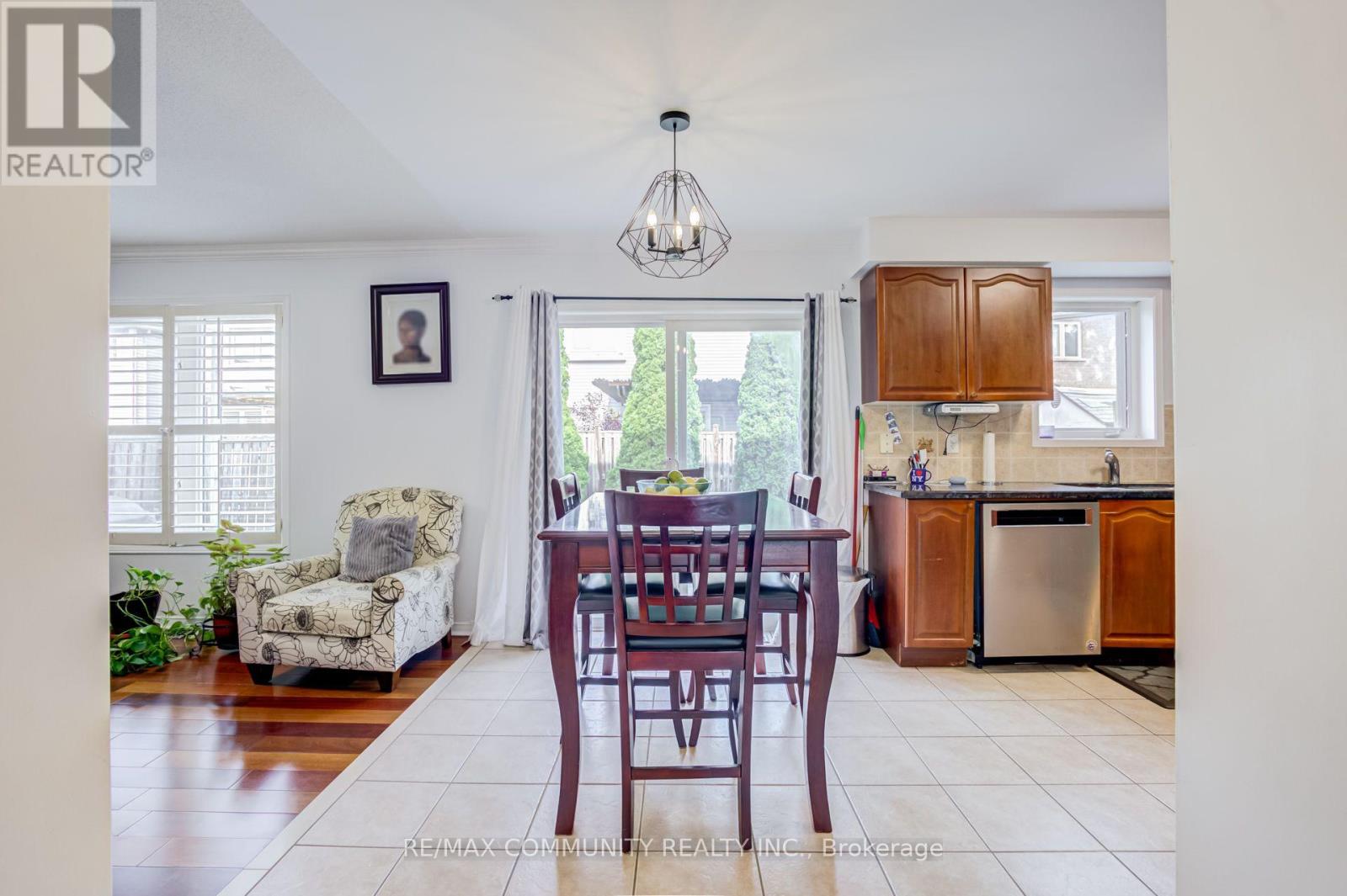 19 Tiller Street, Ajax, ON photo 14