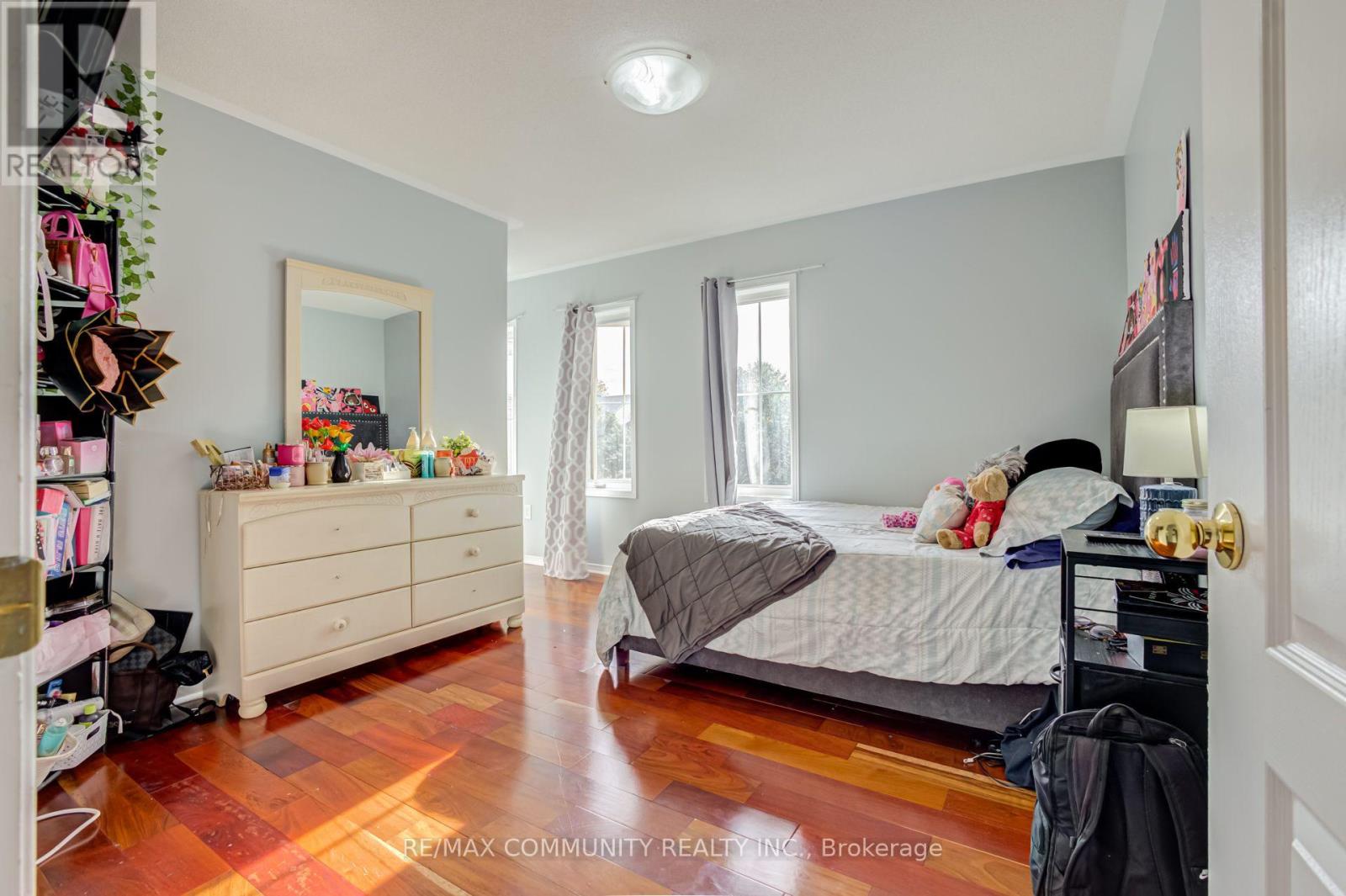 19 Tiller Street, Ajax, ON photo 26