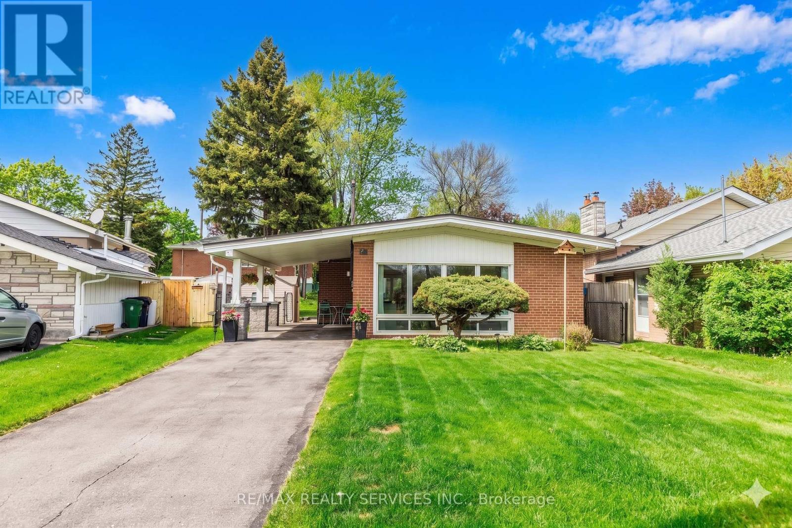 126 ROEBUCK DRIVE, Toronto (Kennedy Park) — photo 3