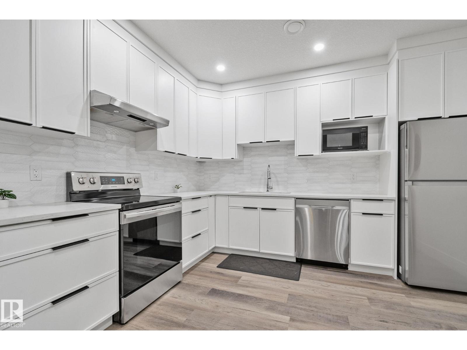 4416 Suzanna Crescent SW - 62