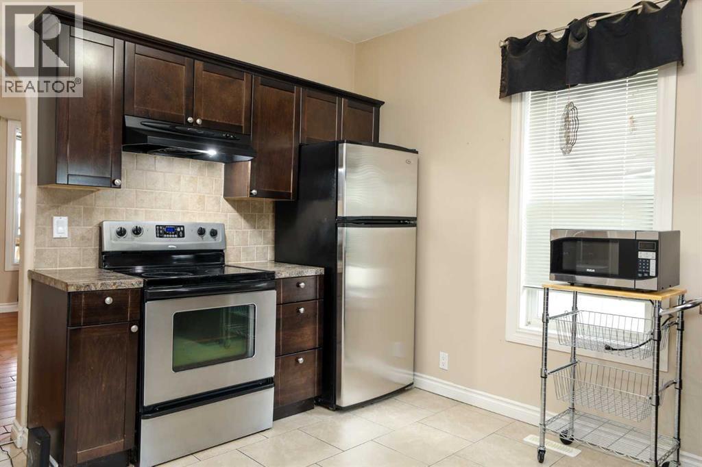 540 12 Street S - Image 10