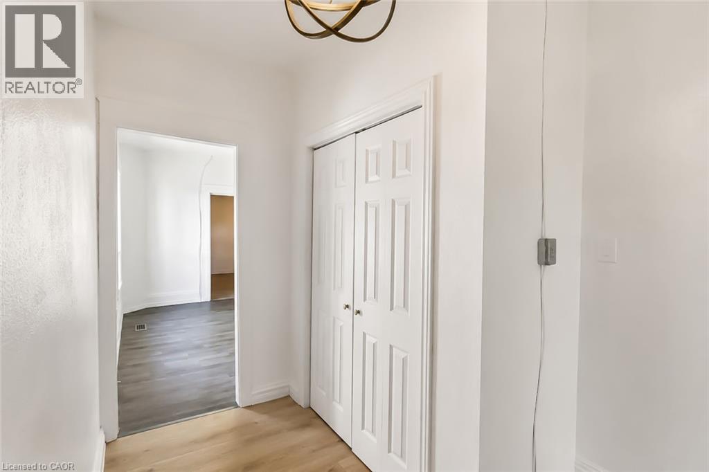 87 LANCASTER Street W - 11