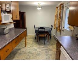 34 Fords Road thumbnail 3