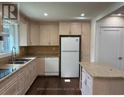 Main Floor - 86 Hamilton Drive, Newmarket, ON L3Y3E8 Photo 18