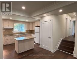 Main Floor - 86 Hamilton Drive, Newmarket, ON L3Y3E8 Photo 6