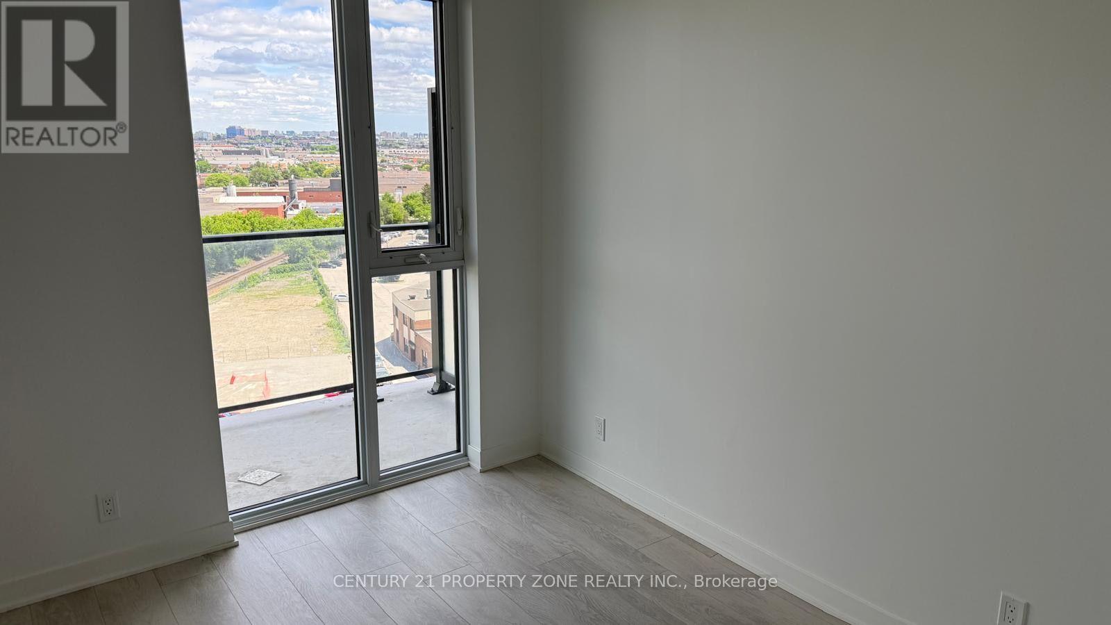 1111 - 6 FLAVELLE TRAIL, Vaughan (Steeles West Industrial) — photo 4