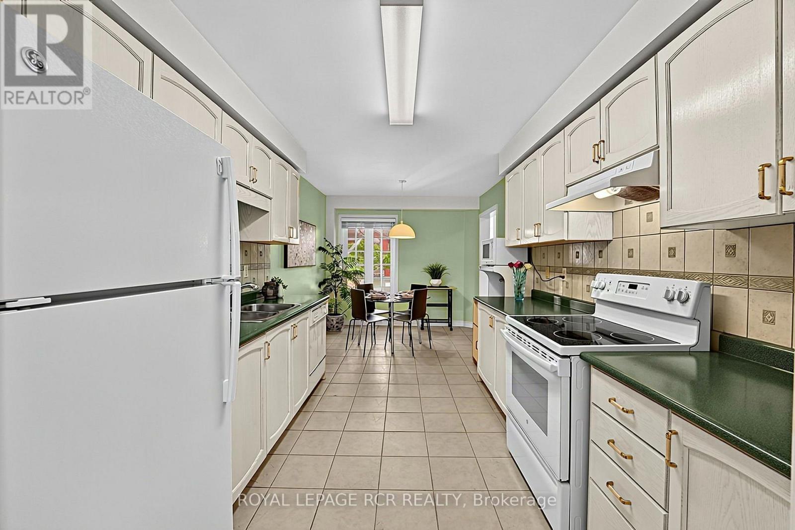 138 PRIMEAU DRIVE - 16