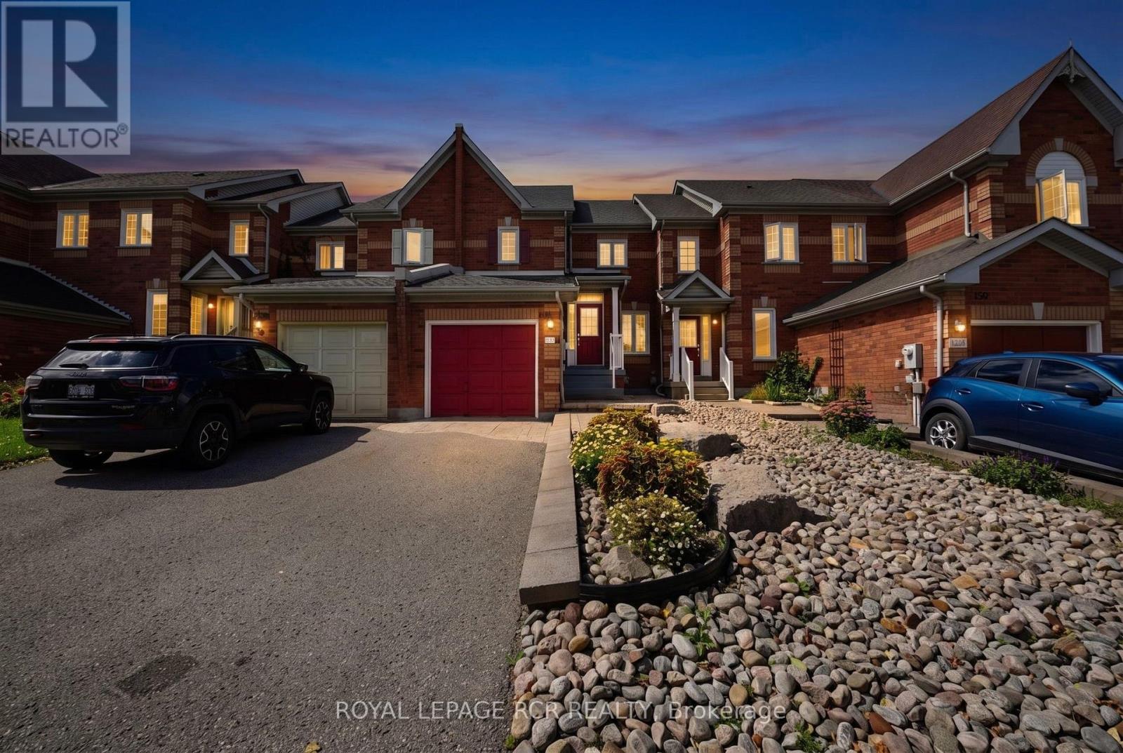 138 PRIMEAU DRIVE, Aurora (Aurora Grove) — photo 2
