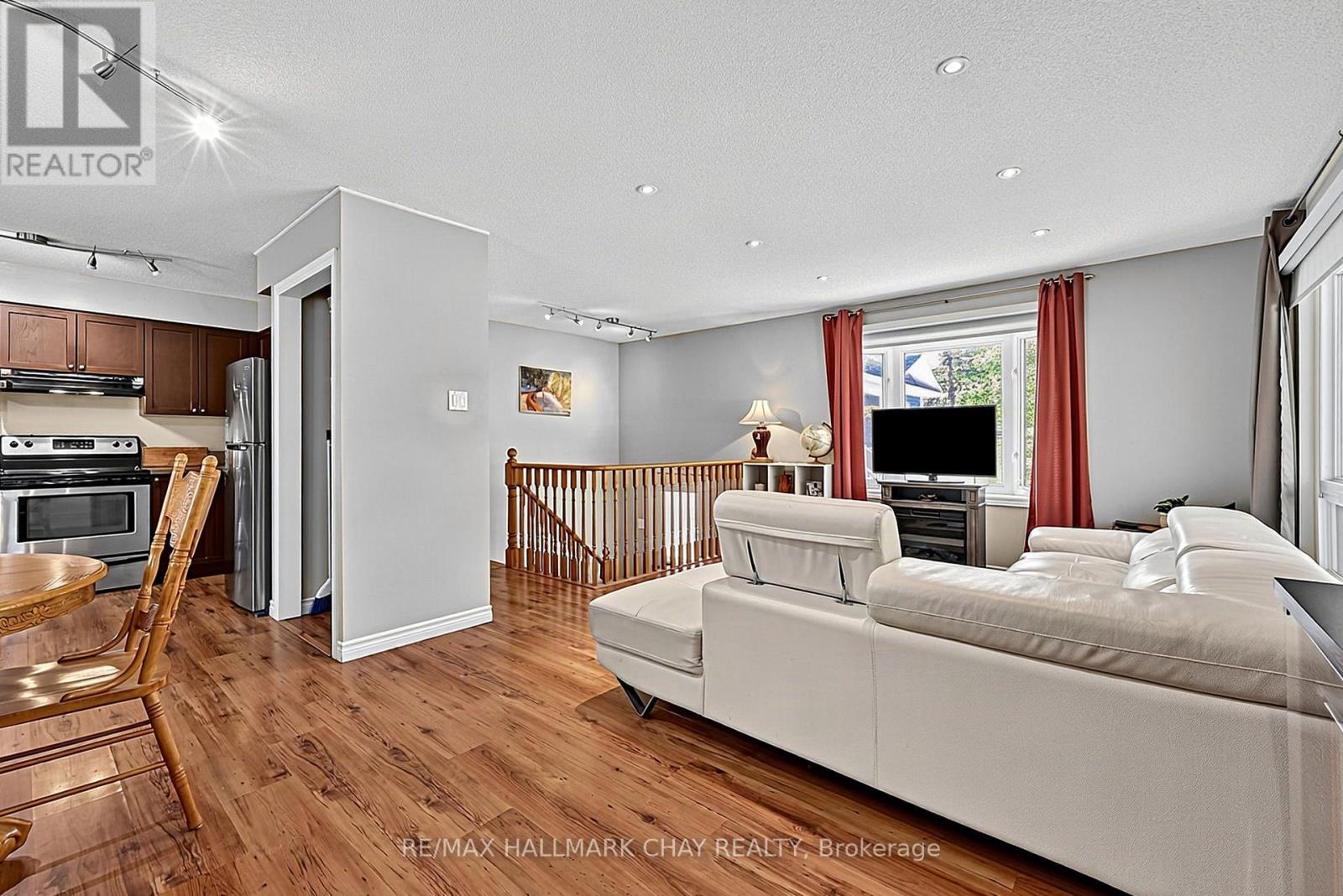 1475 RIVER ROAD W - Image 10