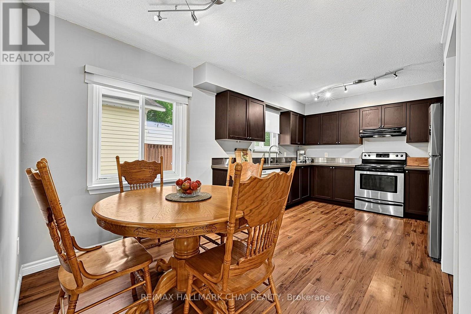 1475 RIVER ROAD W - Image 12