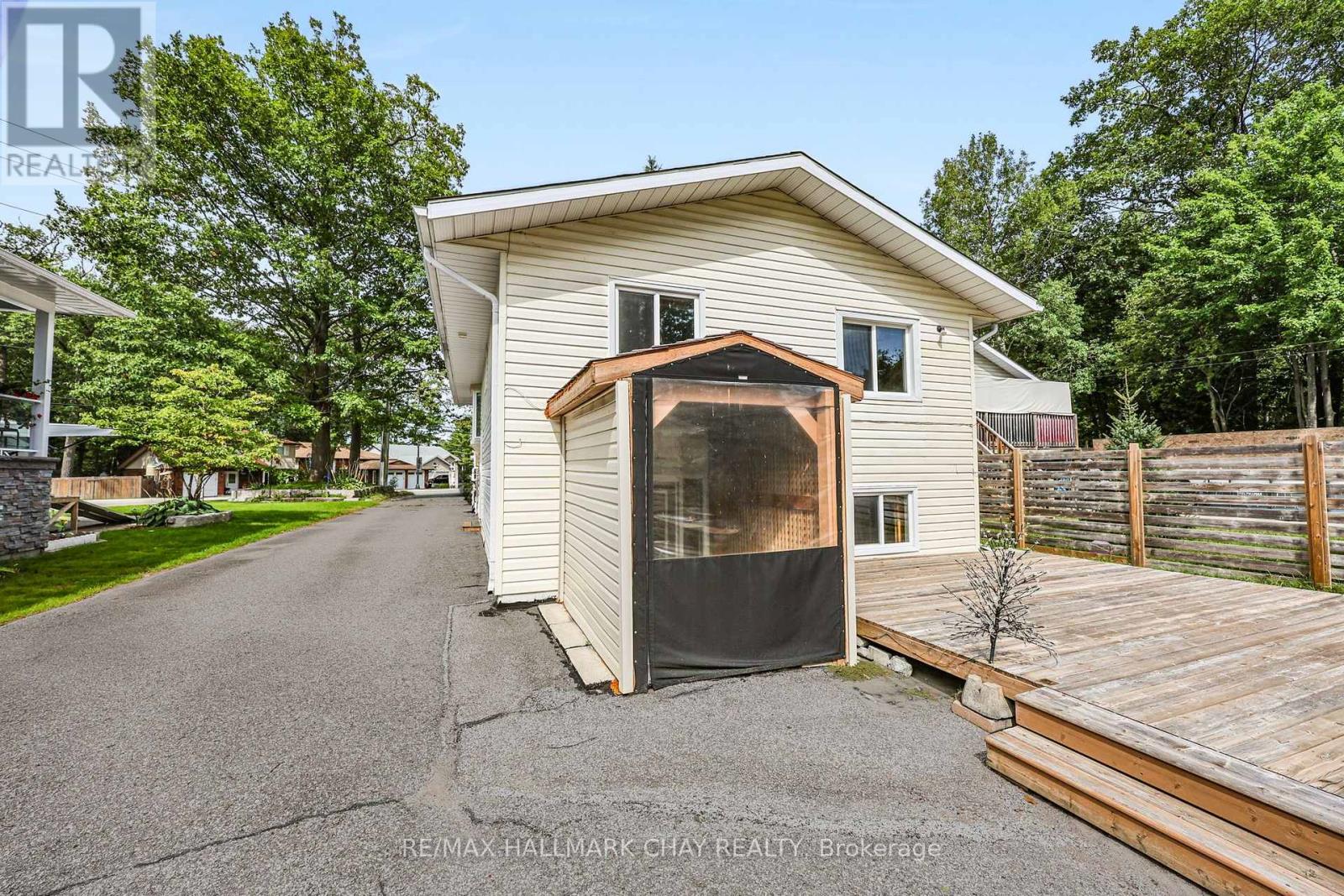 1475 RIVER ROAD W - Image 27