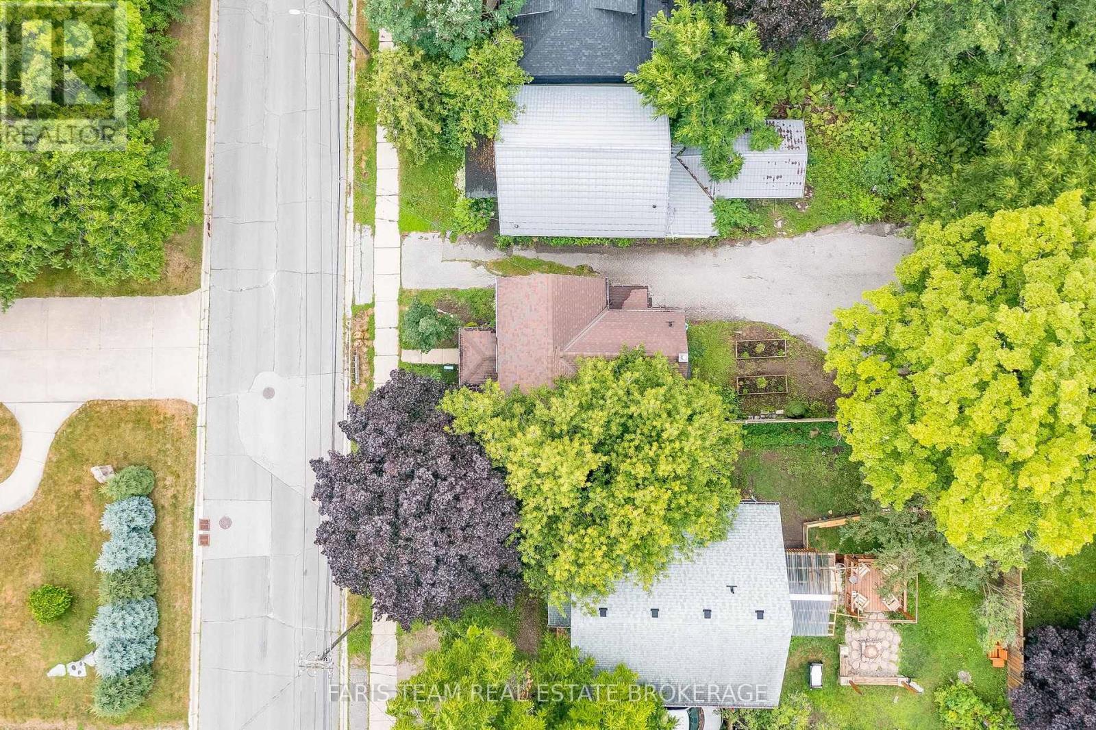 308 RUSSELL STREET - Image 27
