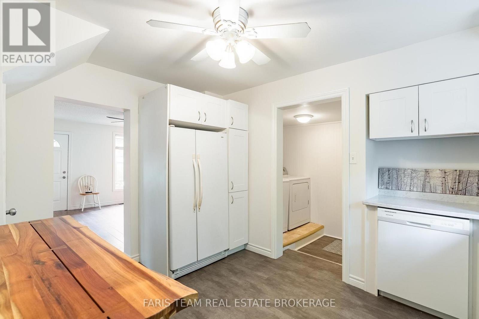 308 RUSSELL STREET - 9