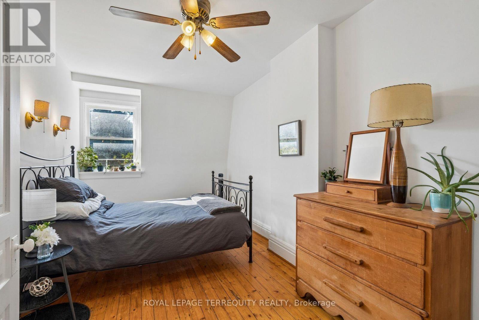 2 WRIGHT AVENUE - 17