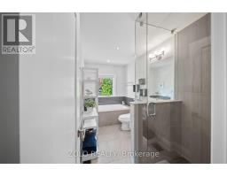 168a Lake Promenade, Toronto, ON M8W1A7 Photo 33