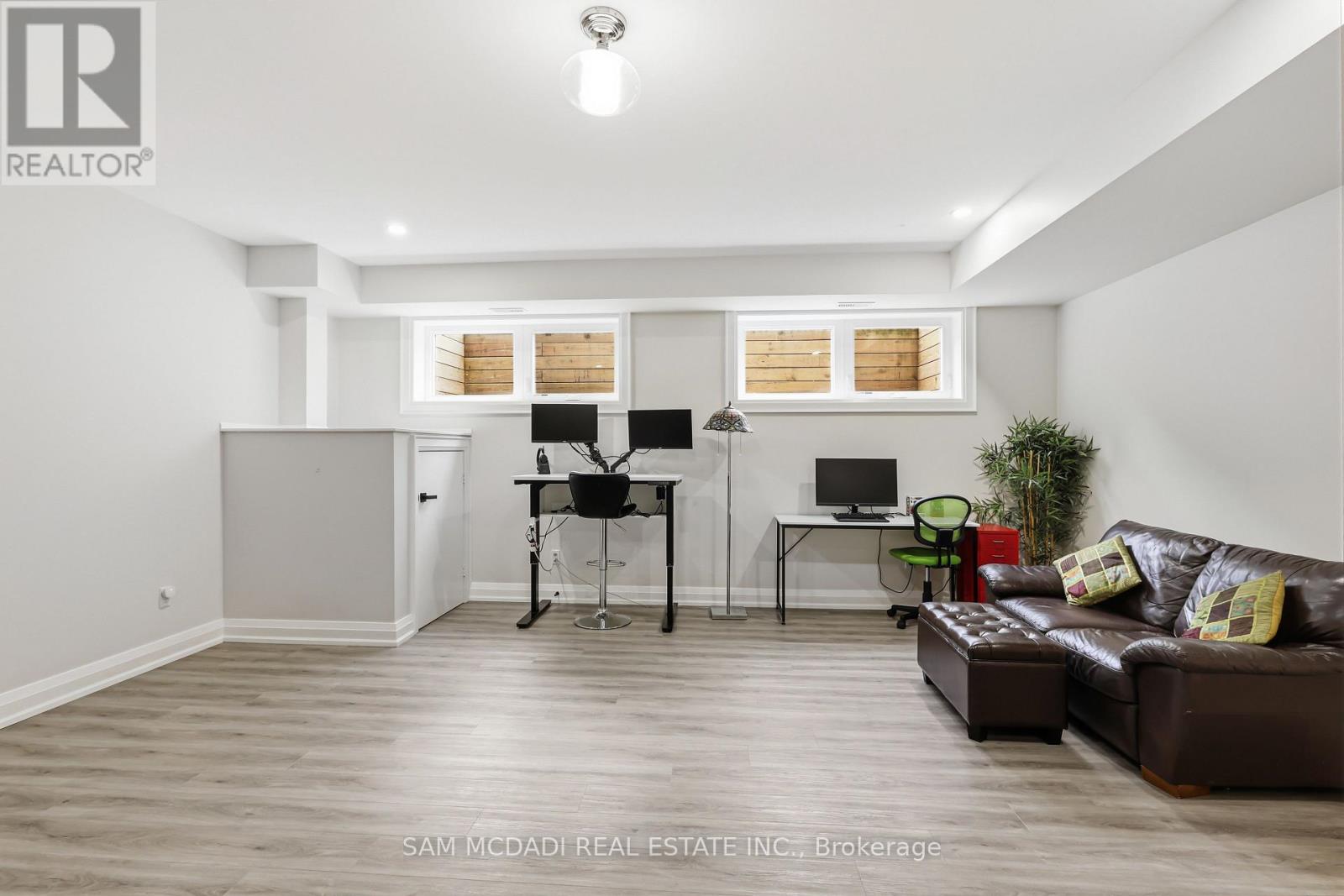 1750 LINCOLNSHIRE BOULEVARD - Image 35