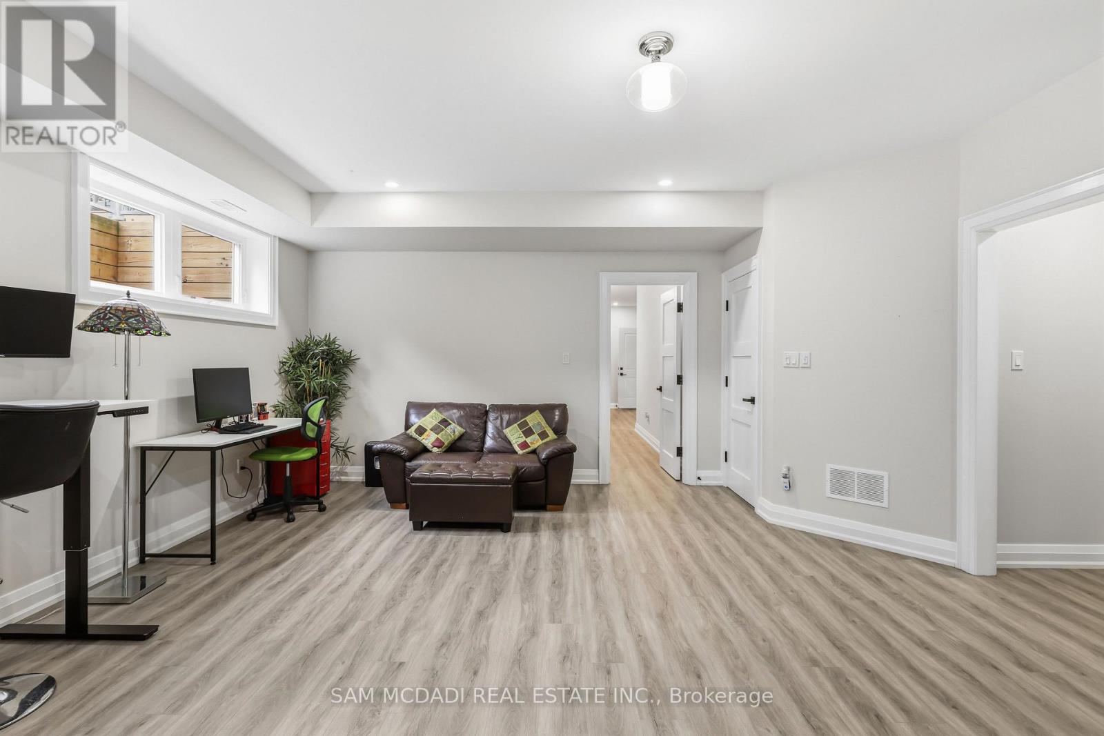 1750 LINCOLNSHIRE BOULEVARD - Image 36