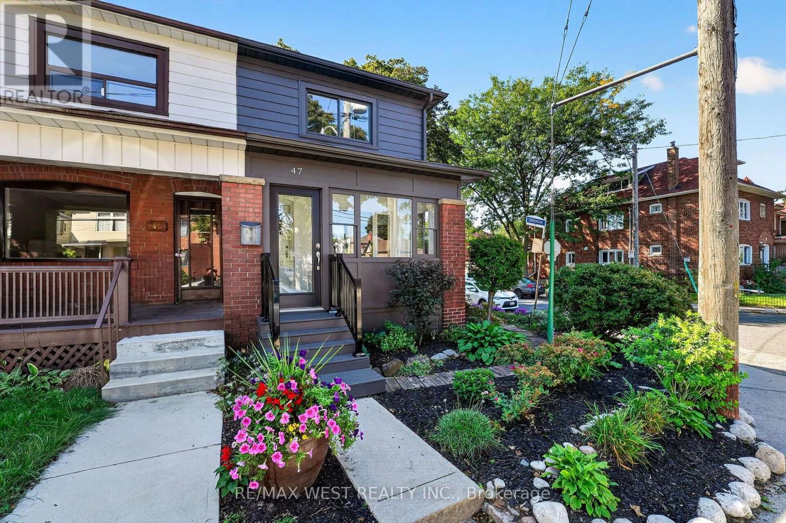 47 DEFOREST ROAD, Toronto (High Park-Swansea) — photo 2
