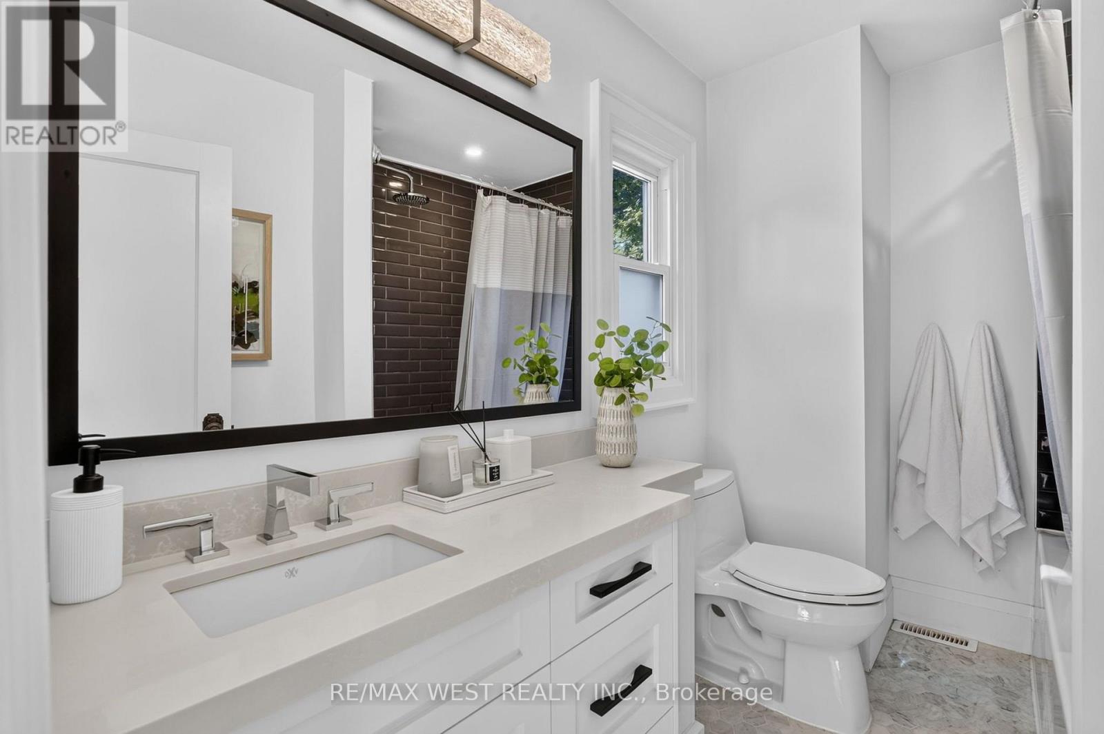 47 DEFOREST ROAD - 21