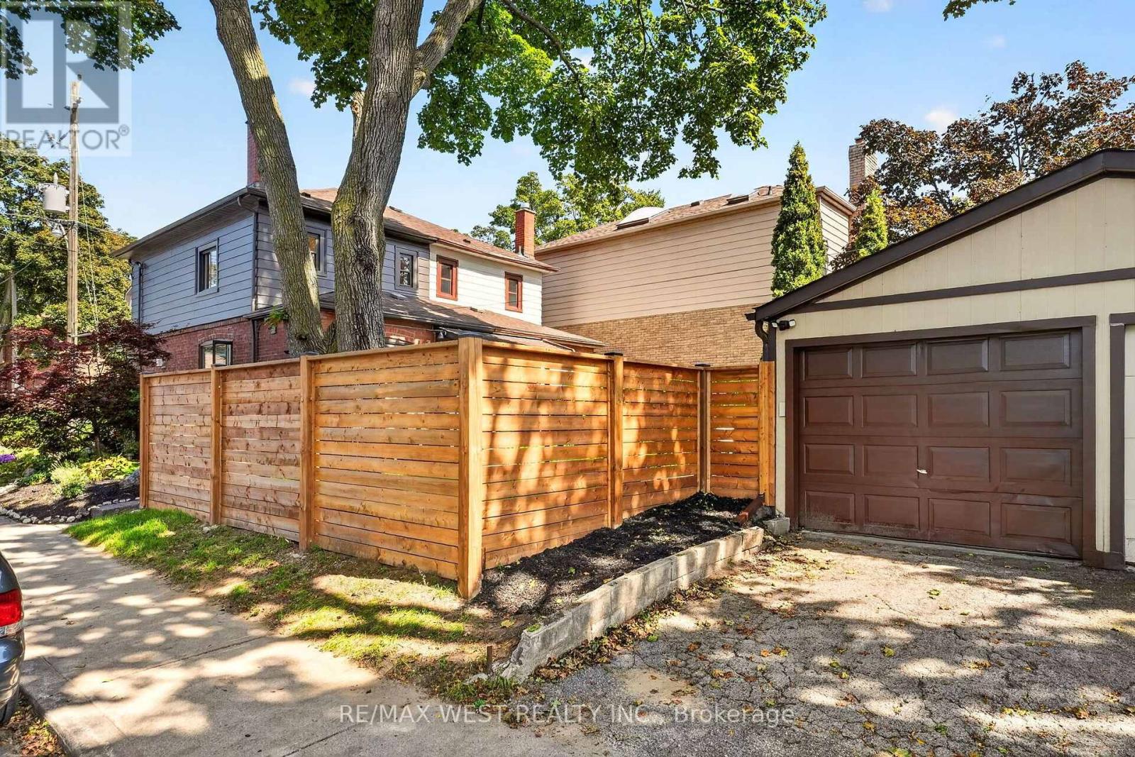 47 DEFOREST ROAD - Image 32