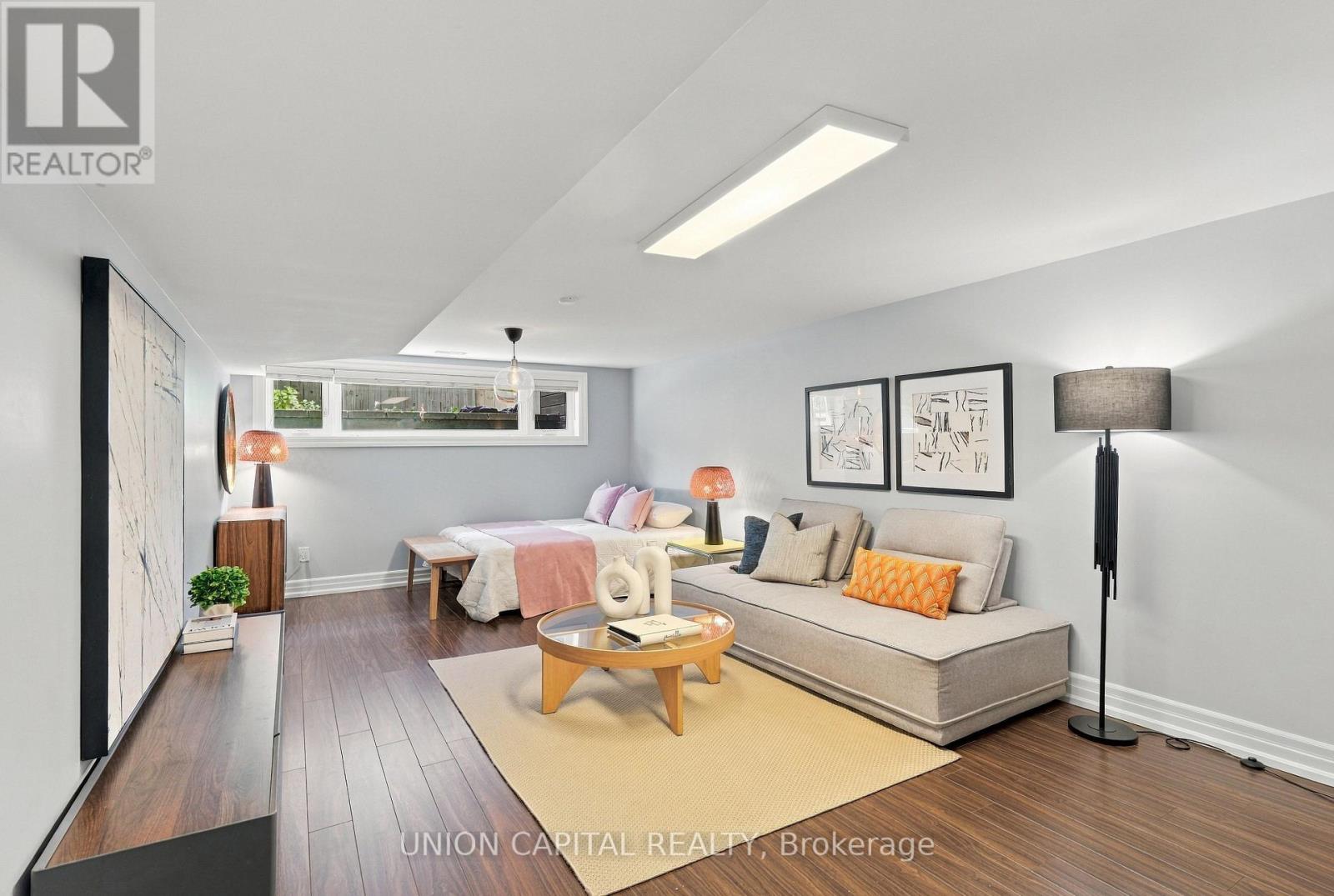 1563 SKYLINE DRIVE - 37