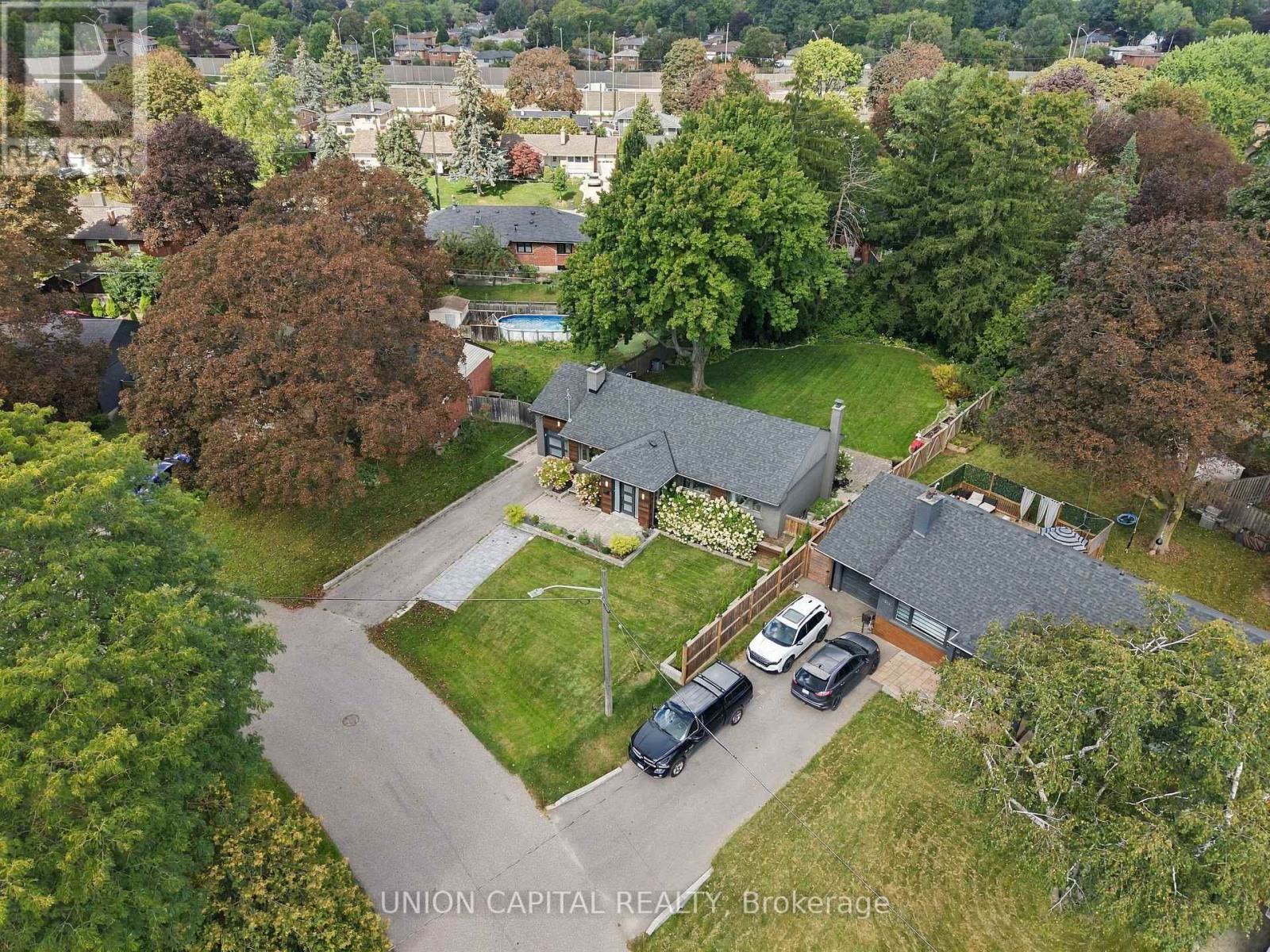 1563 SKYLINE DRIVE - 4