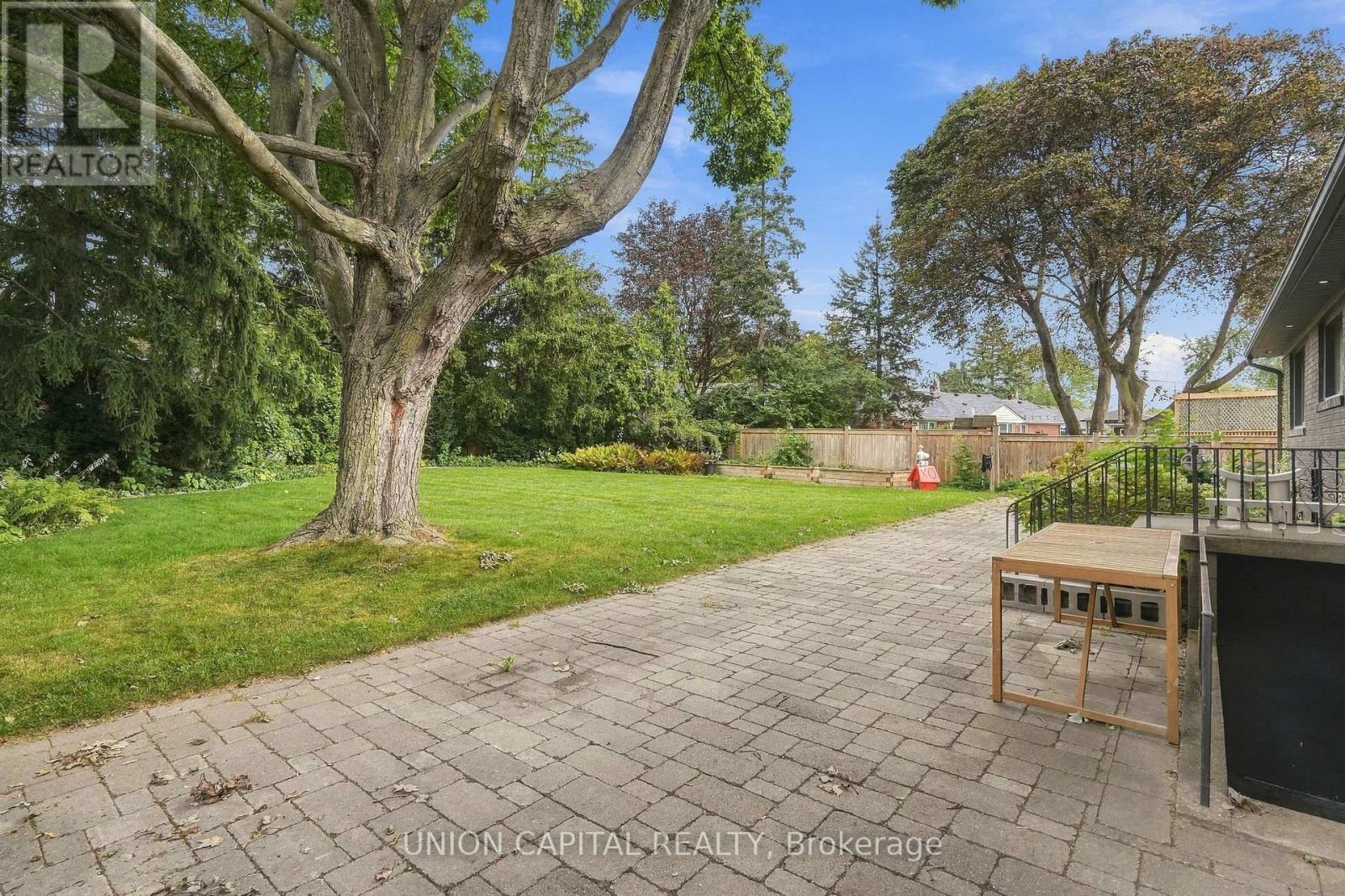 1563 SKYLINE DRIVE - 47