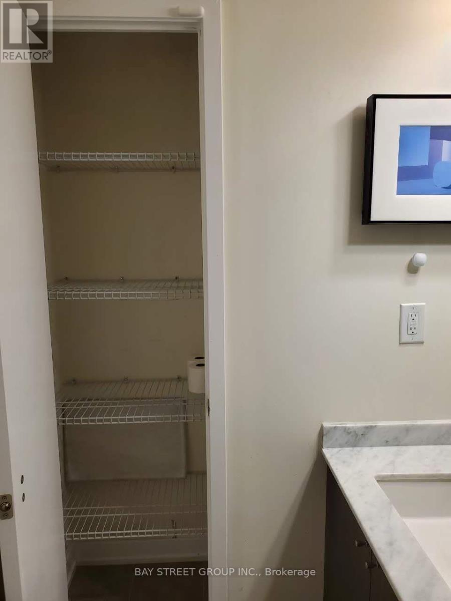 2511 - 4011 BRICKSTONE MEWS, Mississauga (Creditview) — photo 4